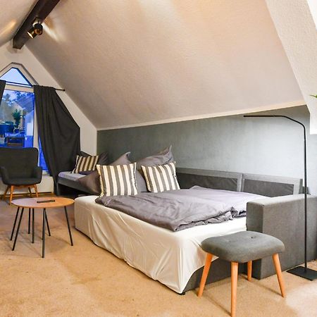 Grosses Spree Apartment, 3 Schlafzimmer Bis 10 Personen, 4X Kfz Parkplatz, Terrasse, Waschtrockner, Wlan, Netflix คอตต์บุส ภายนอก รูปภาพ